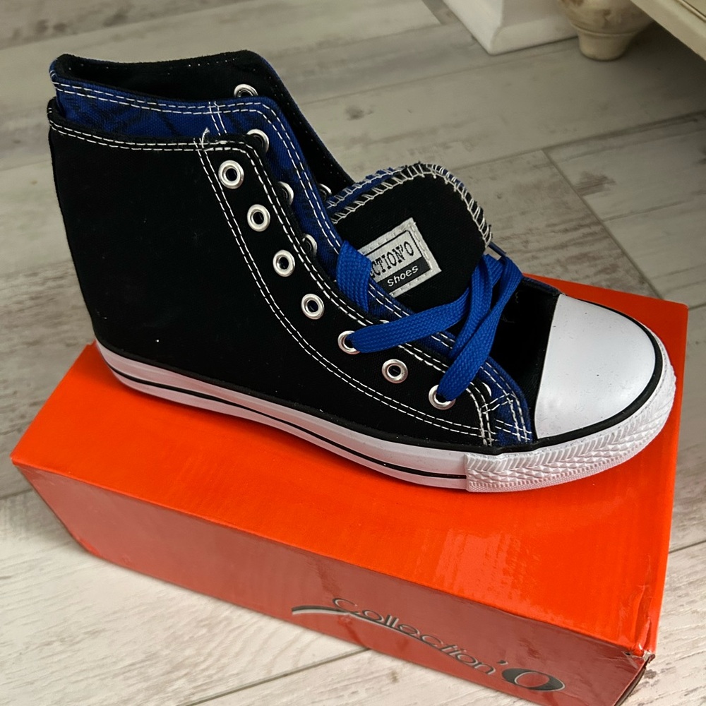 Canvas High-Top Sneakers for Women - Black/Blue